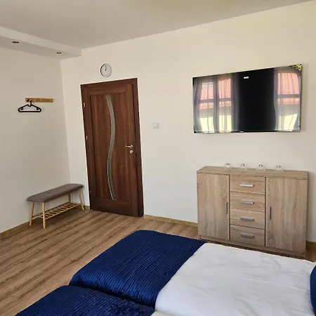 Tadeusza Kosciuszki 2 Szafirowy 贾乌多沃